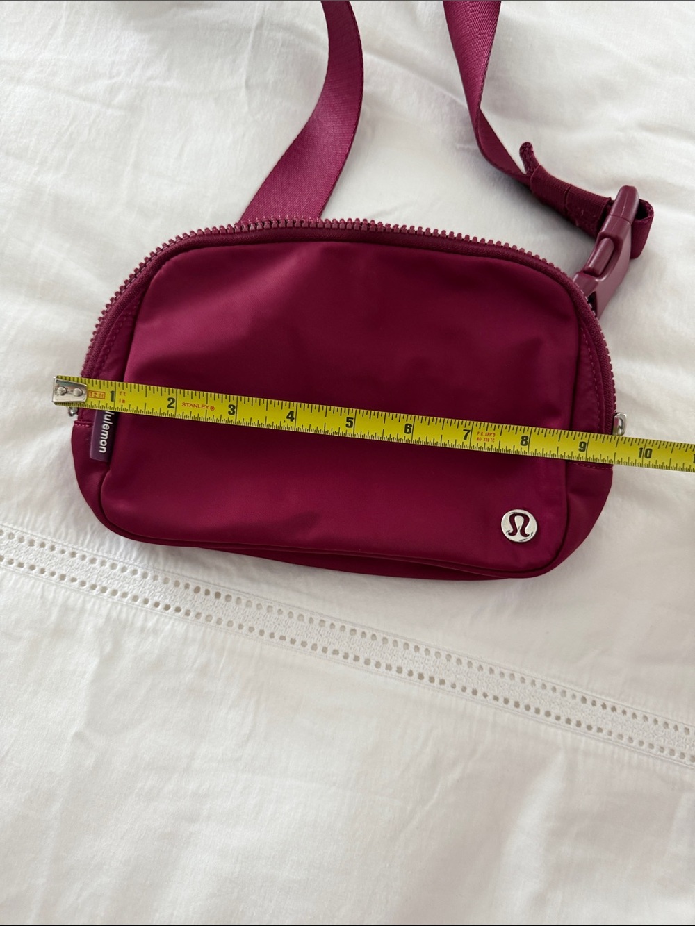 lululemon athletica Deep Berry Crossbody Belt Bag - Picture 5 of 6